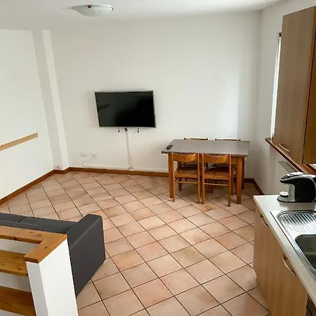 Richi Rent 02 Apartment *